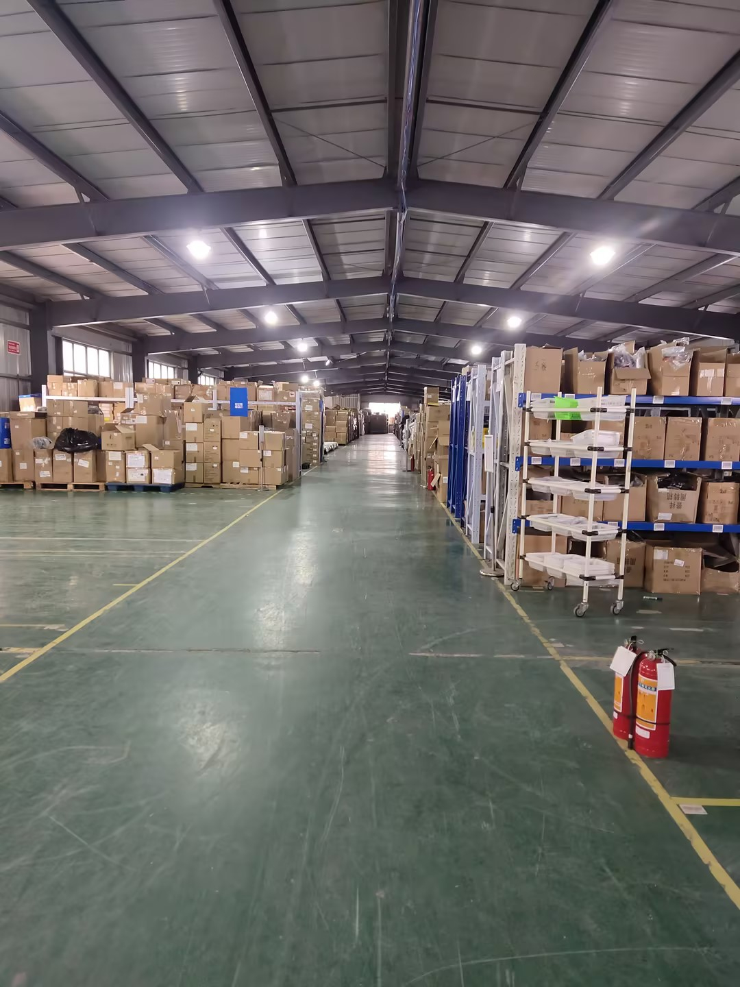 電商云倉行業(yè)核心痛點(diǎn)與解決路徑：倉儲(chǔ)托管與物流配送的系統(tǒng)性優(yōu)化