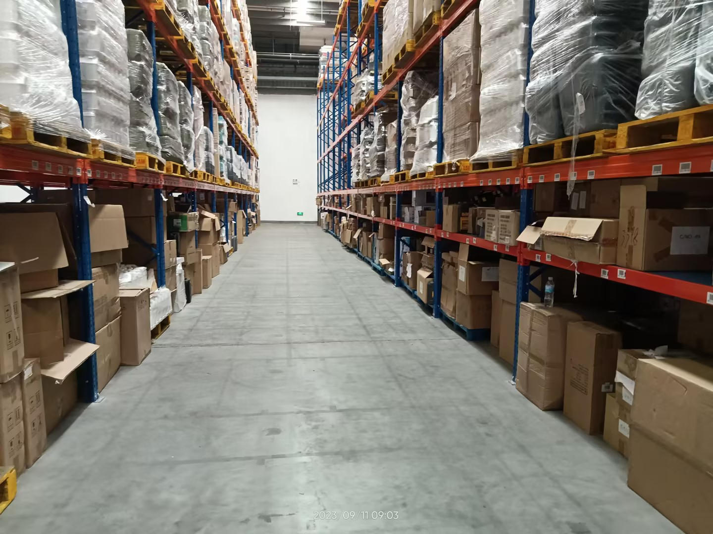 第三方倉儲托管運(yùn)營全景分析：模式、痛點(diǎn)與可靠性解決方案